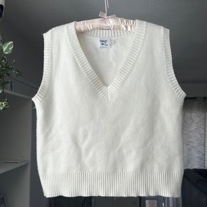 Princess Polly white sweater vest - SIZE S/M (runs oversized, I would say)